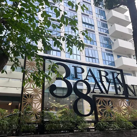 It Park New Studio Condo 38 Park